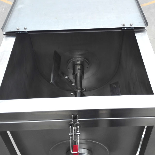 半自動醬料灌裝機-小型醬料灌裝設備細節展示 半自動醬料灌裝機-小型醬料灌裝設備細節展示